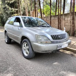 Toyota Harrier 2002 Silver