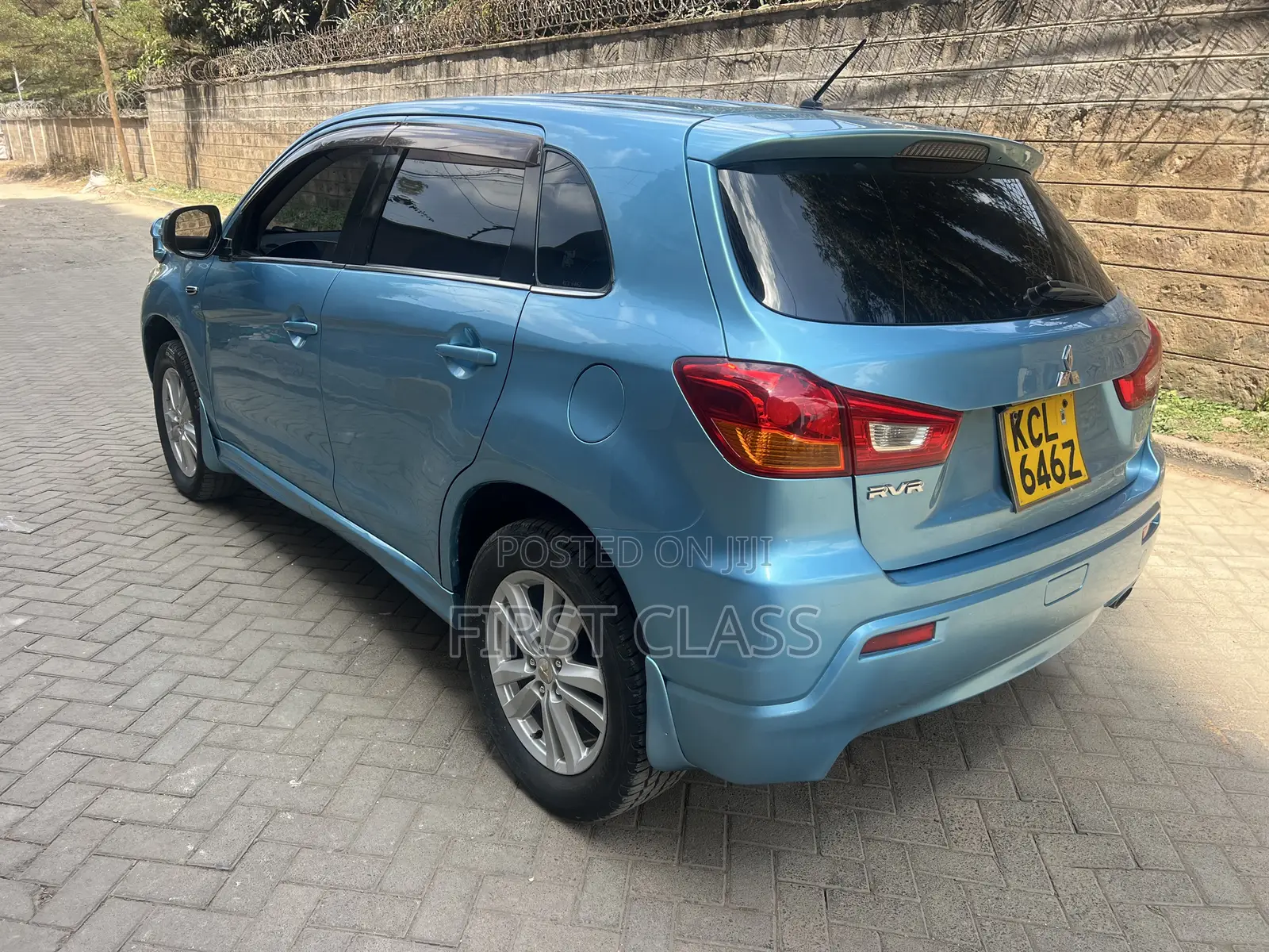 Mitsubishi RVR 2010 Blue