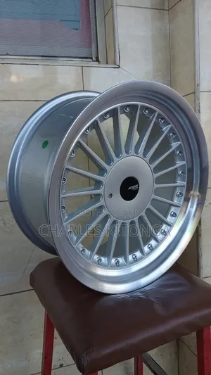 Rim Size 17/10/100/114 Semi Offset