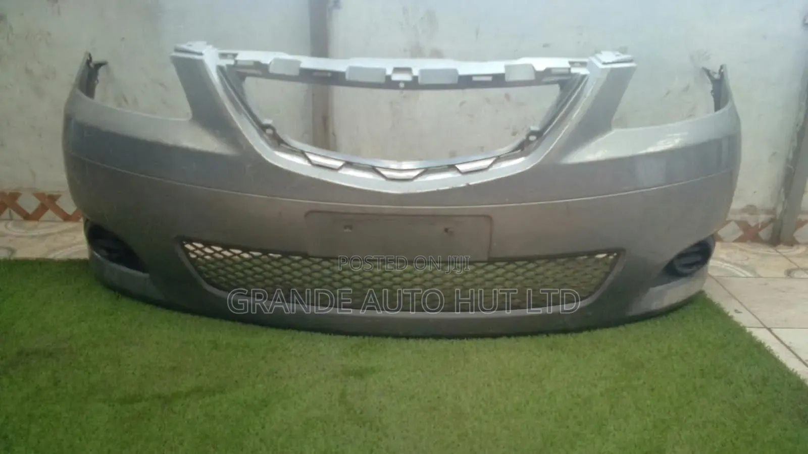 Mazda MPV Bumper Front