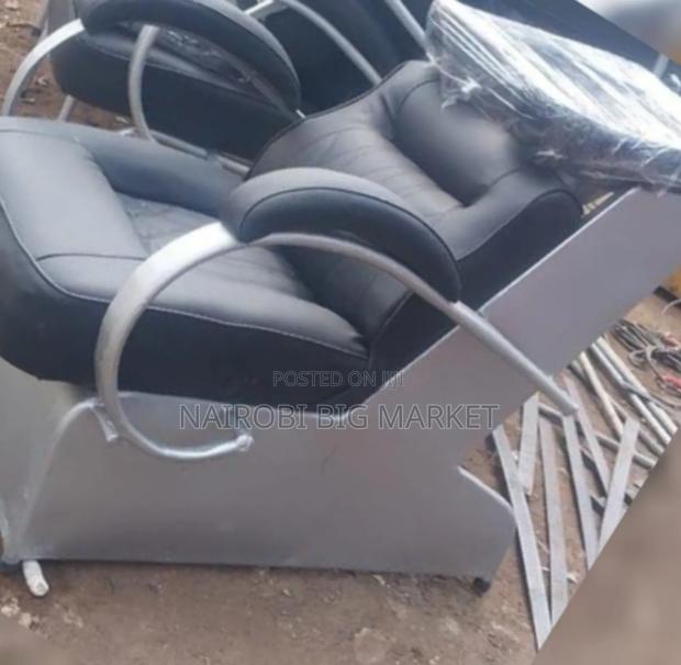 Modern Executive Barber Chair With Sink - main view
