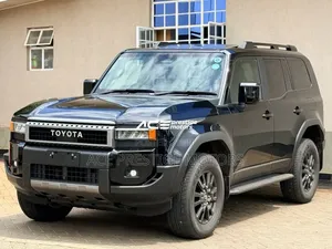 Toyota Land Cruiser Prado 2024 Black