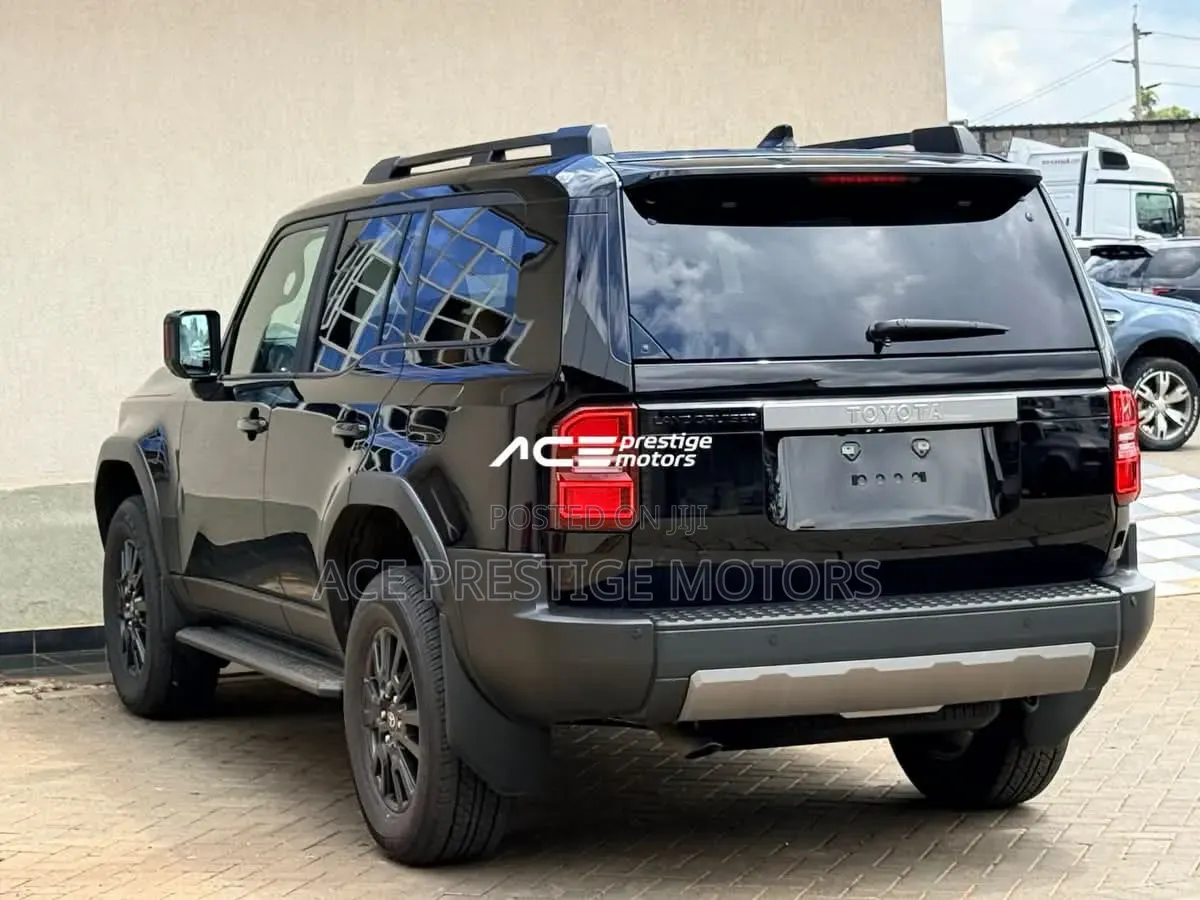 Toyota Land Cruiser Prado 2024 Black