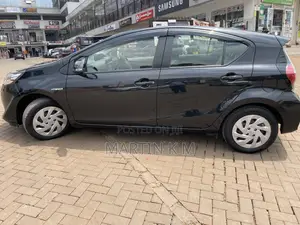 Toyota Aqua 2019 Black