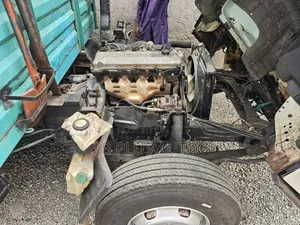 Isuzu NPR 4.3