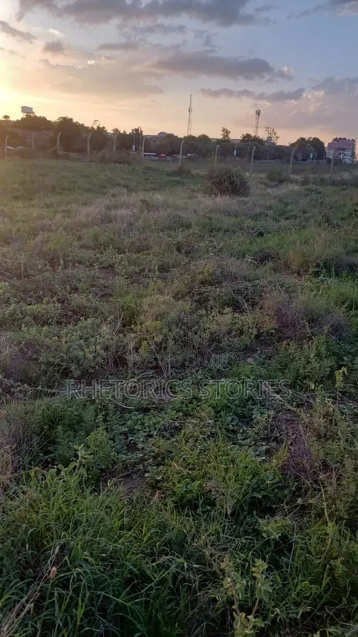 Prime 100x100 Plot for Sale Near Great Wall Gardens, Arthriver