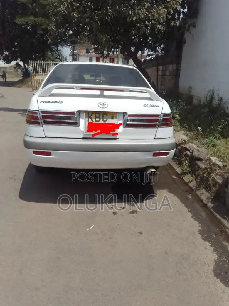 Toyota Premio 2001 White