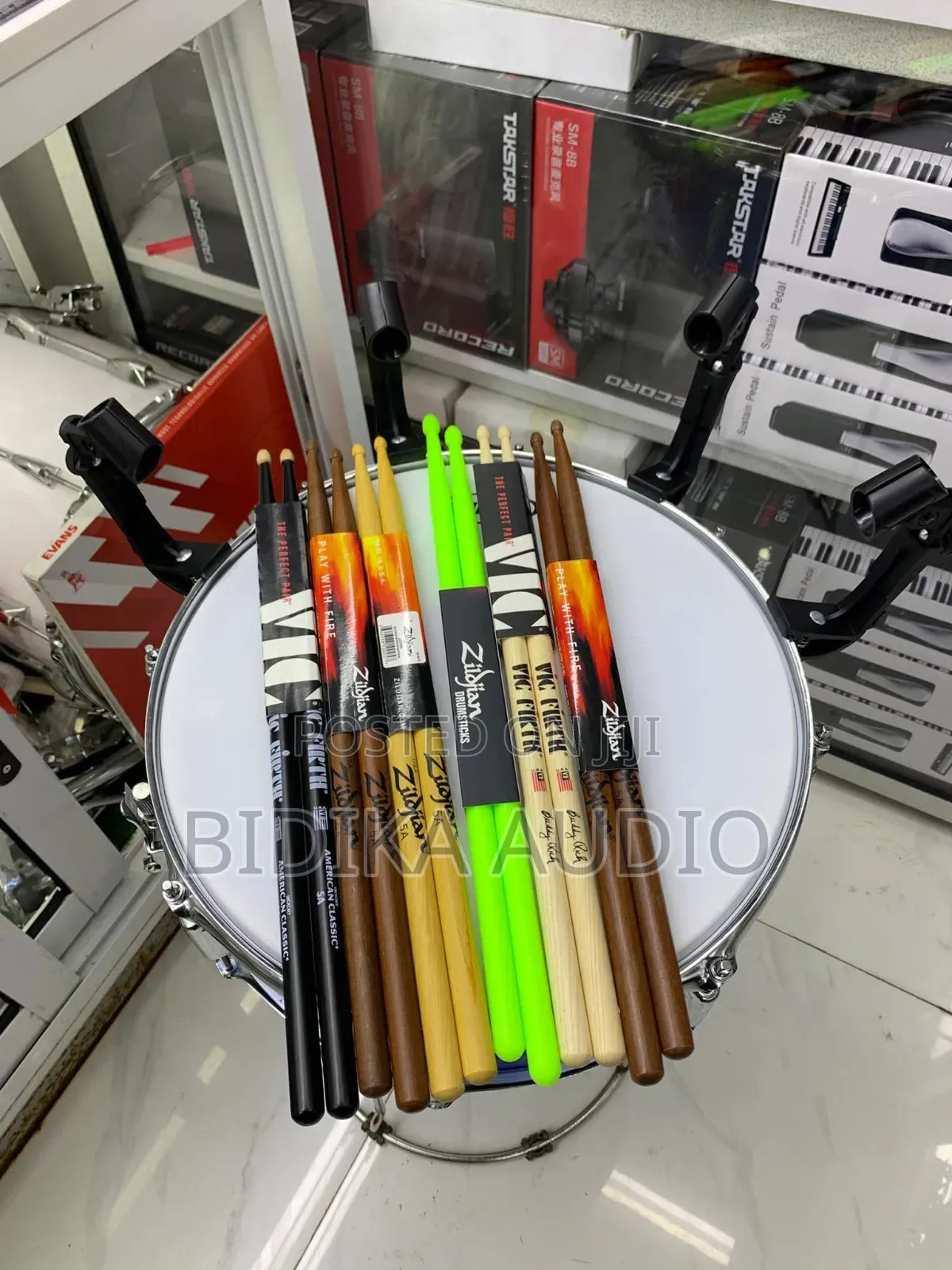 Vic Firth American Classic 5A Black Drumsticks