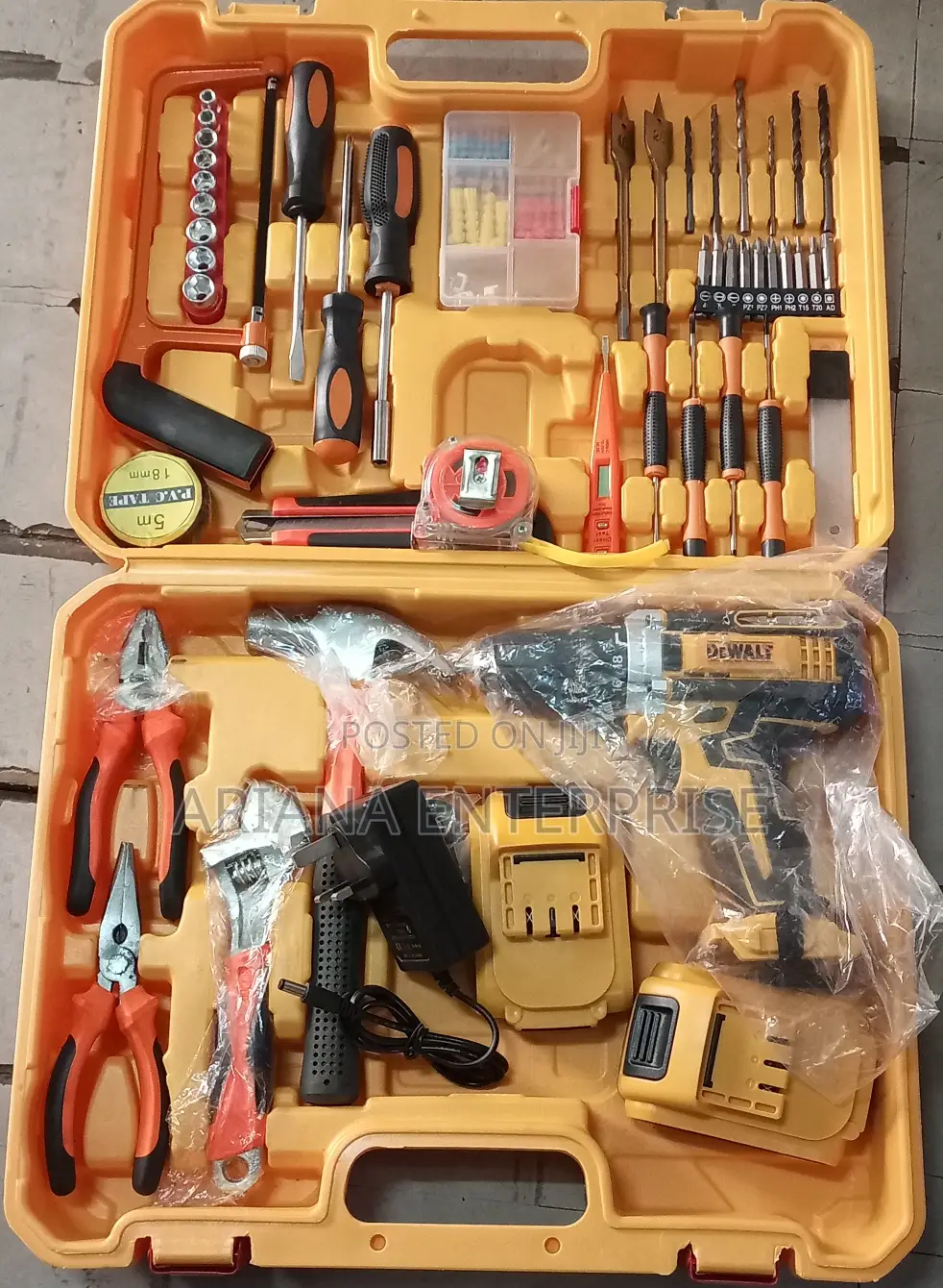 DEWALT 28V Cordless Electric Drill Tool Set WITH 2 Batteries