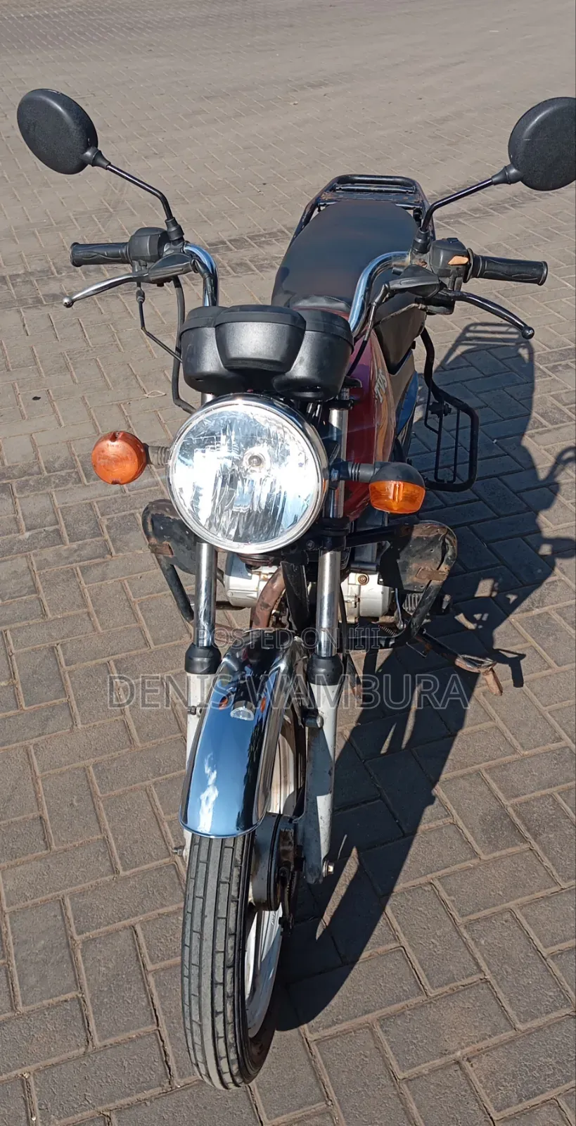 TVS HLX Plus ES 2020 Red