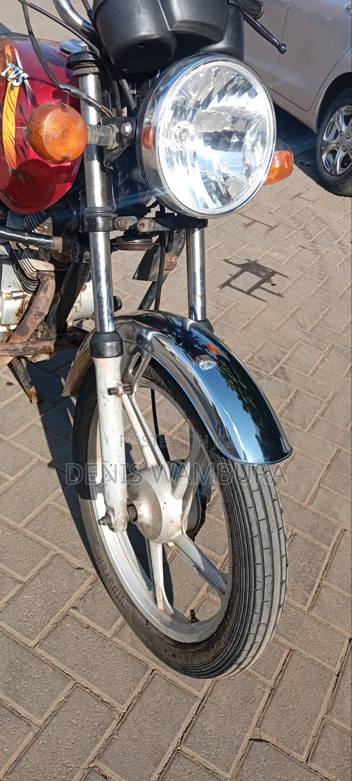 TVS HLX Plus ES 2020 Red