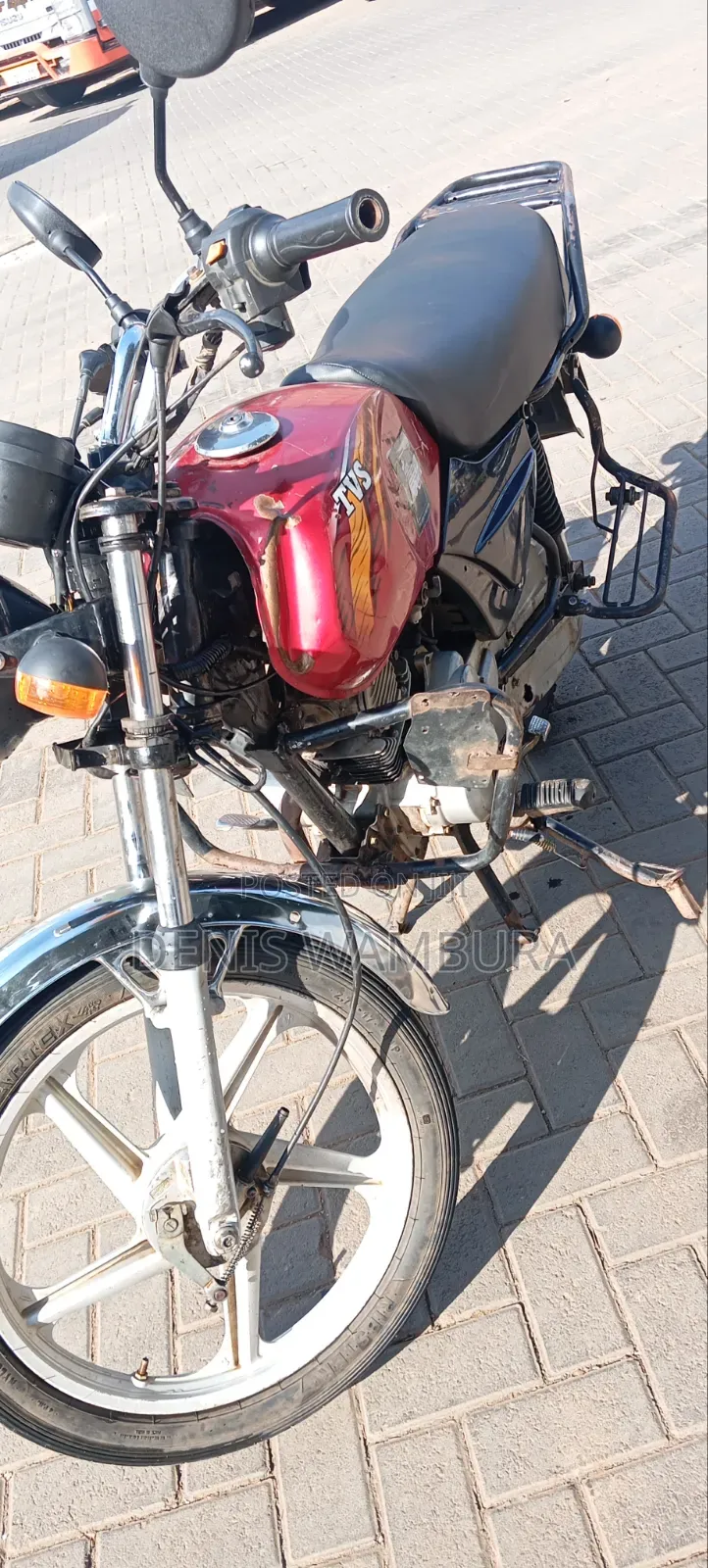 TVS HLX Plus ES 2020 Red