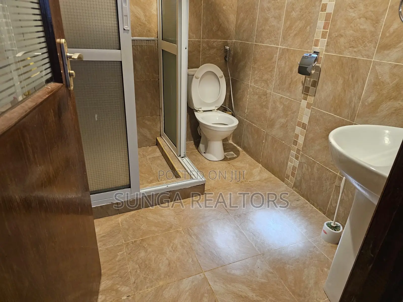 3bdrm Duplex in Miotoni, Karen C for rent