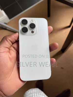 Apple iPhone 15 Pro 128 GB White
