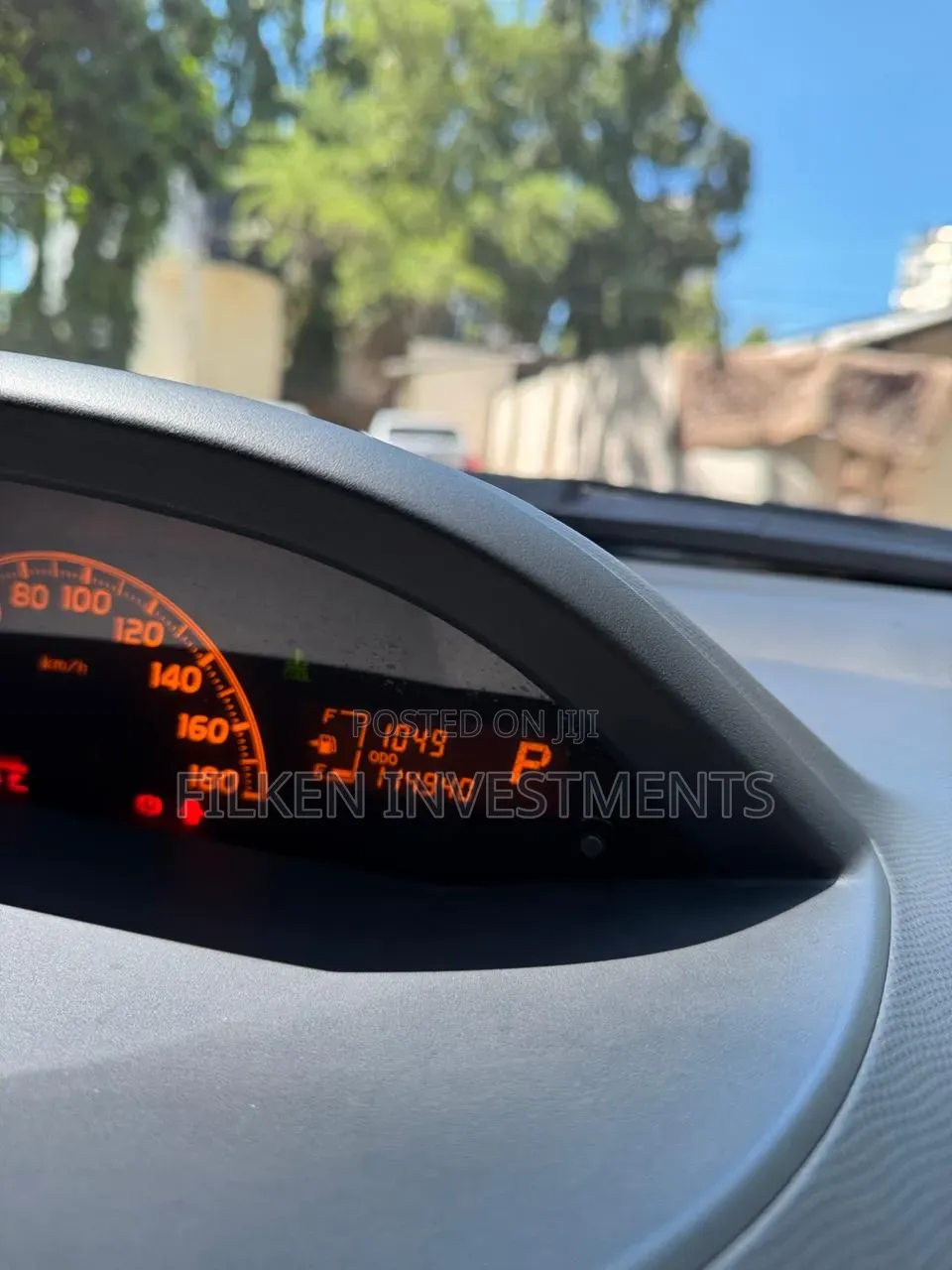 Toyota Vitz 2009 Silver