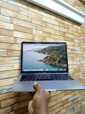 Laptop Apple MacBook 2019 16GB Intel Core i7 SSD 512GB