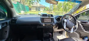 Toyota Land Cruiser Prado 2016 White