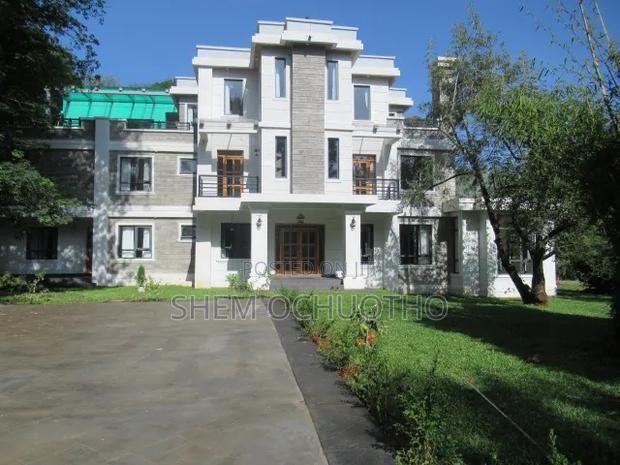9bdrm Villa in Galleria, Karen C for sale
