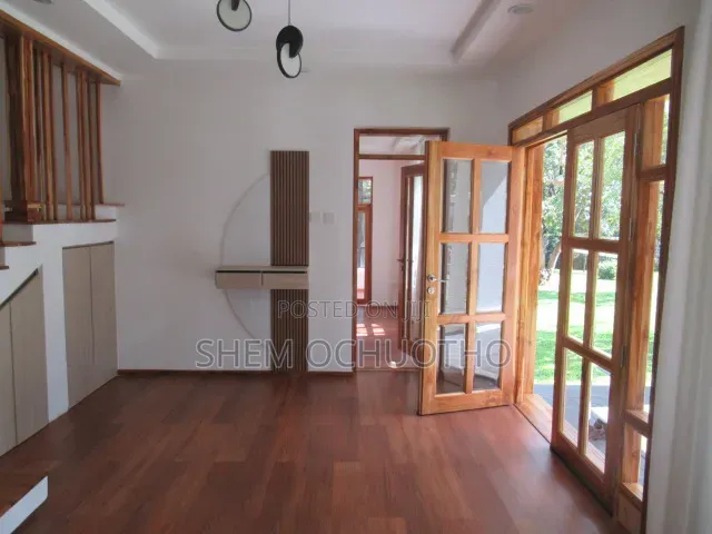 9bdrm Villa in Galleria, Karen C for sale