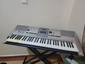 Yamaha PSR E413