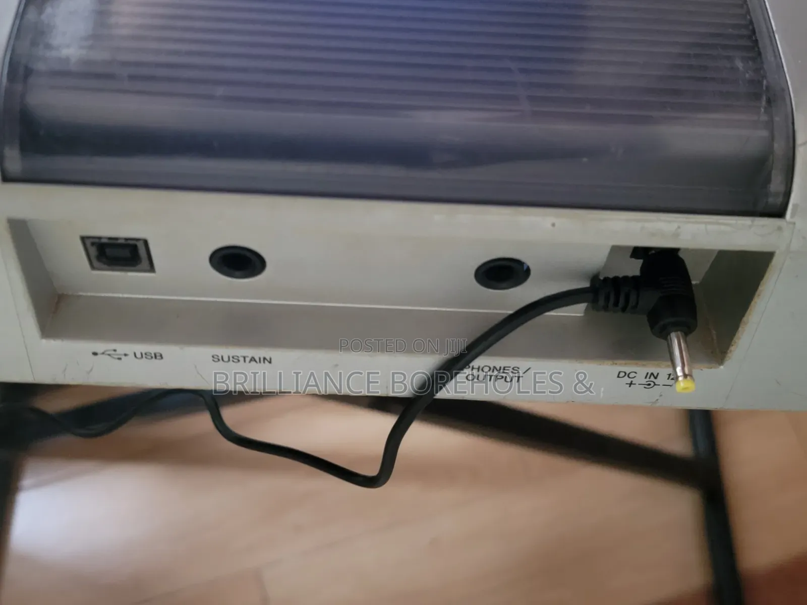 Yamaha PSR E413