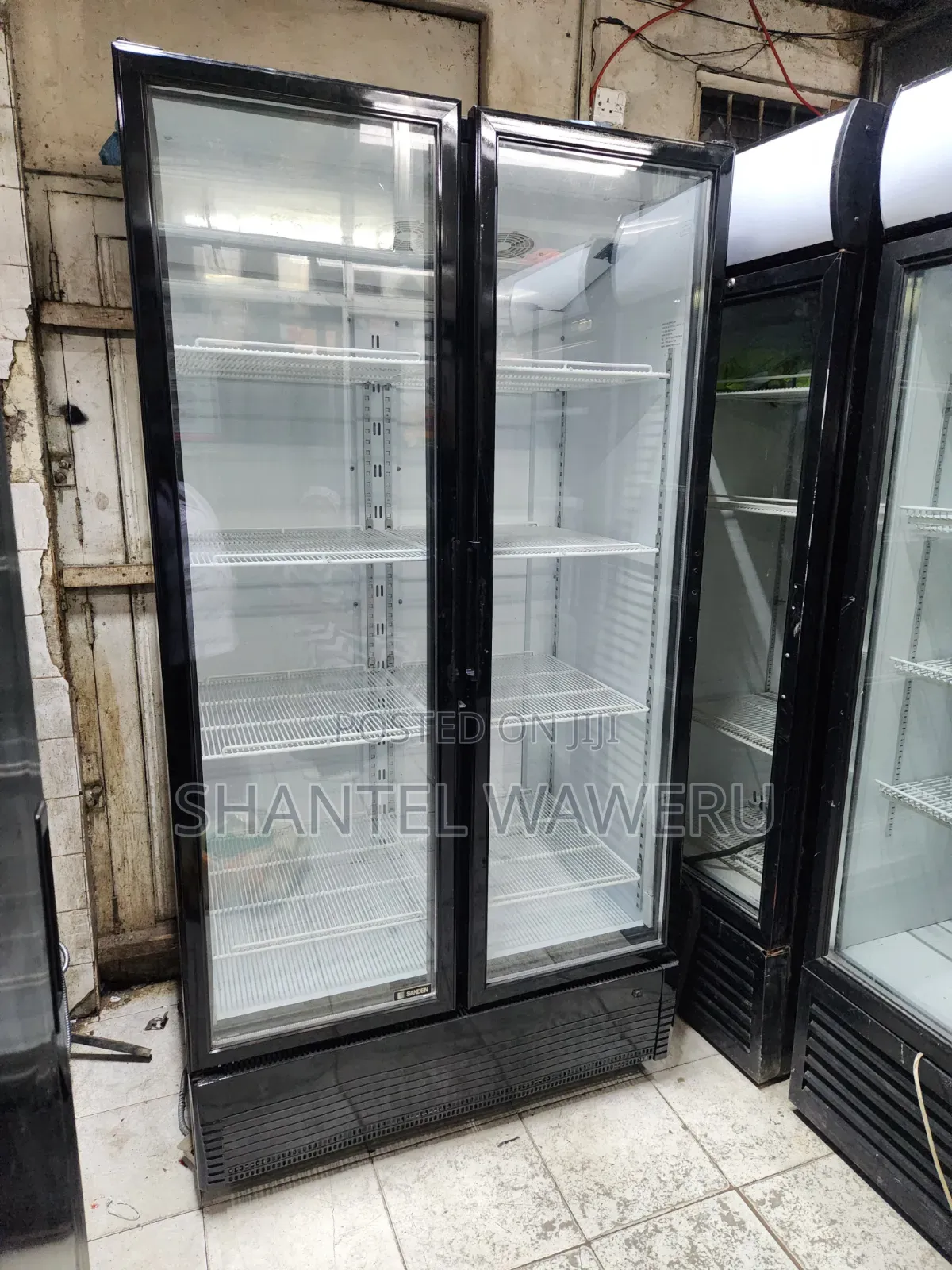Commercial Display Fridge 1000litres