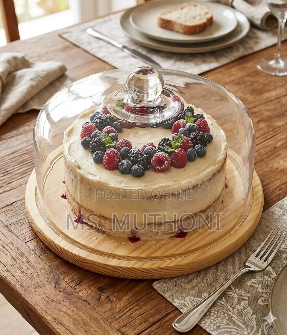 28 Cm Glass Cake / Dessert Cover With a Bamboo Lid / Base