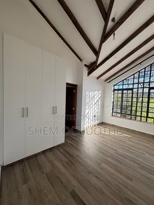 6bdrm Villa in Hardy for sale