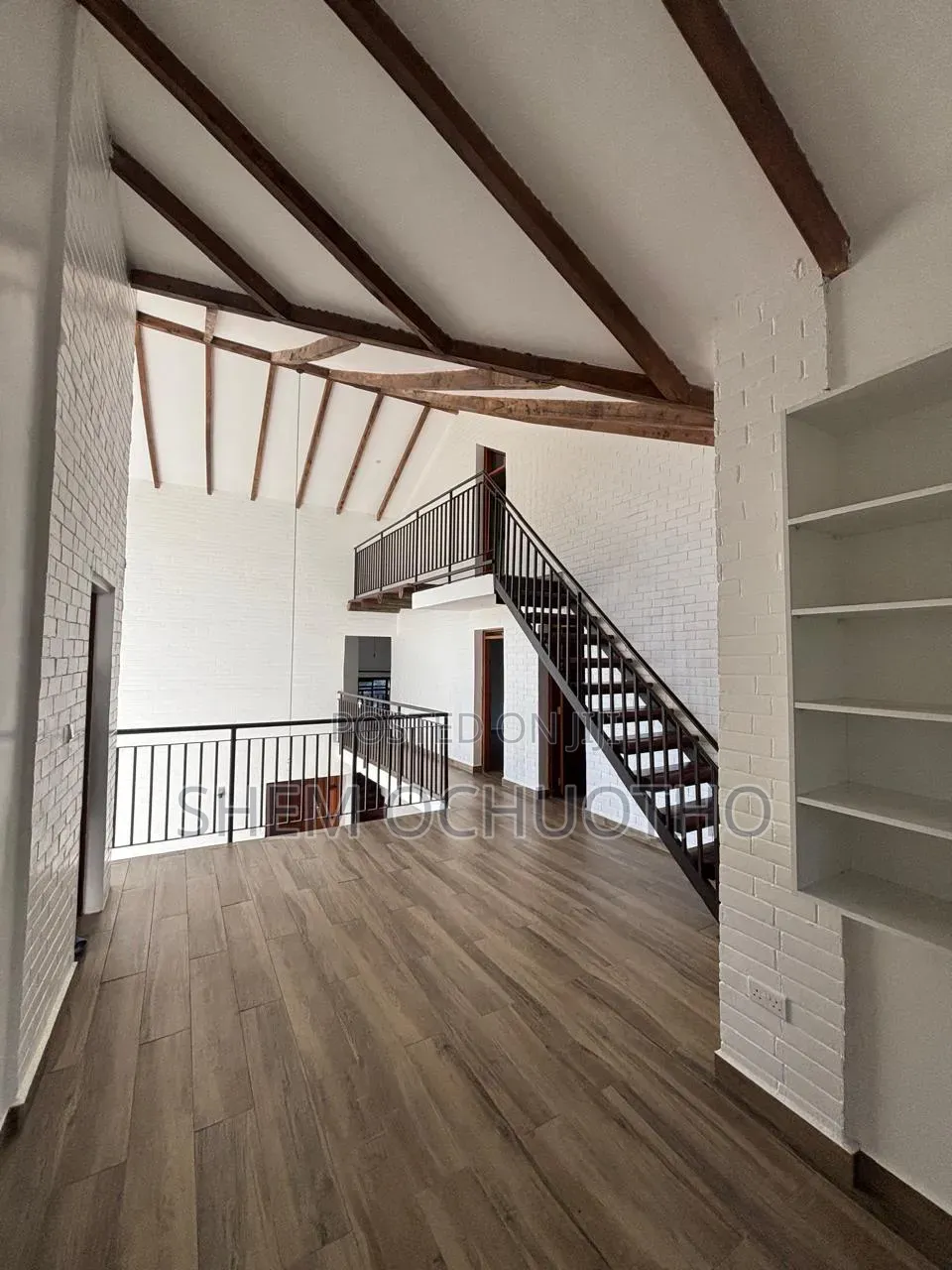 6bdrm Villa in Hardy for sale