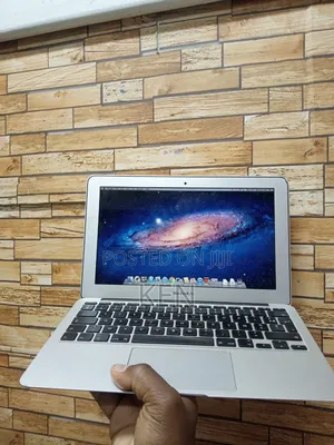 Laptop Apple MacBook 2013 4GB Intel Core i7 SSD 256GB
