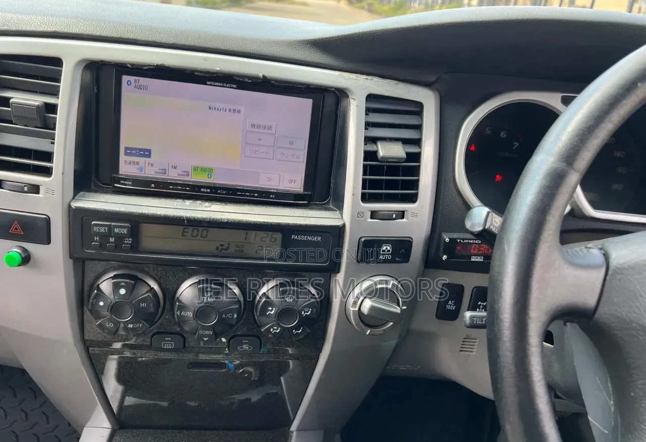 Toyota Hilux Surf 2005 Blue