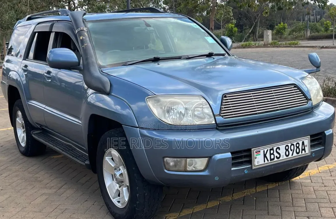 Toyota Hilux Surf 2005 Blue