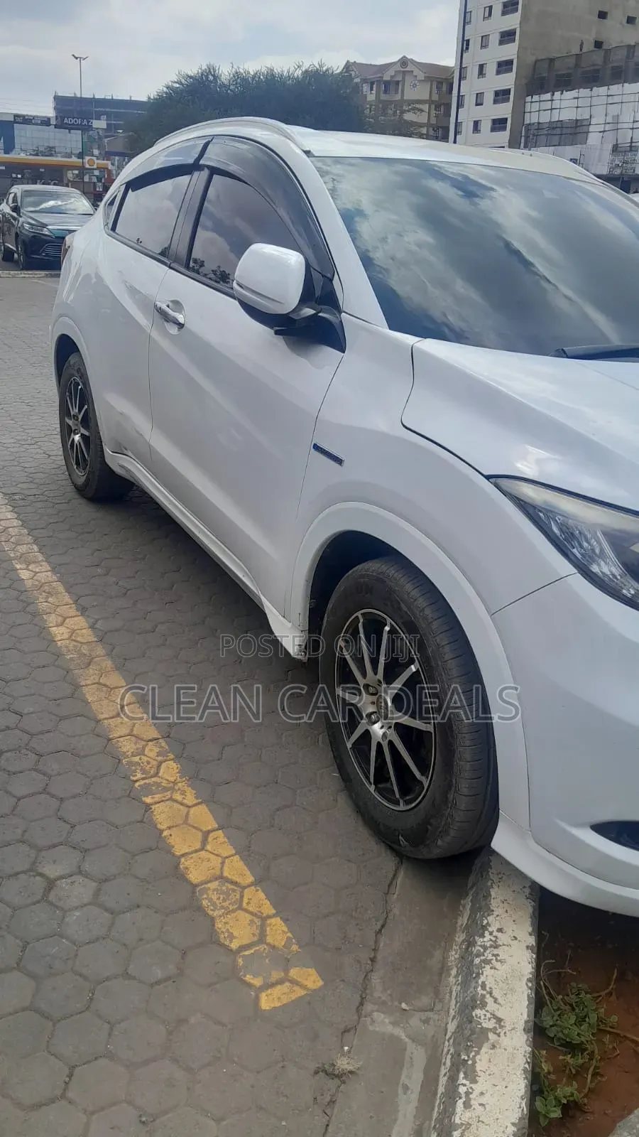 Honda Vezel 2017 White