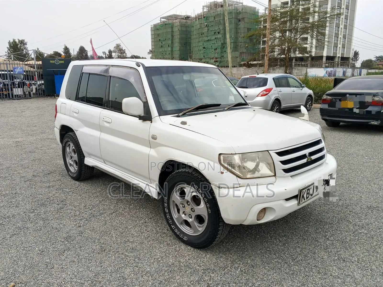 Mitsubishi Pajero IO 2003 White