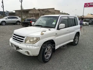 Mitsubishi Pajero IO 2003 White