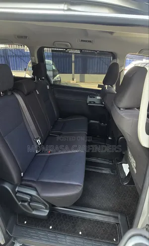 Toyota Noah 2019 Silver