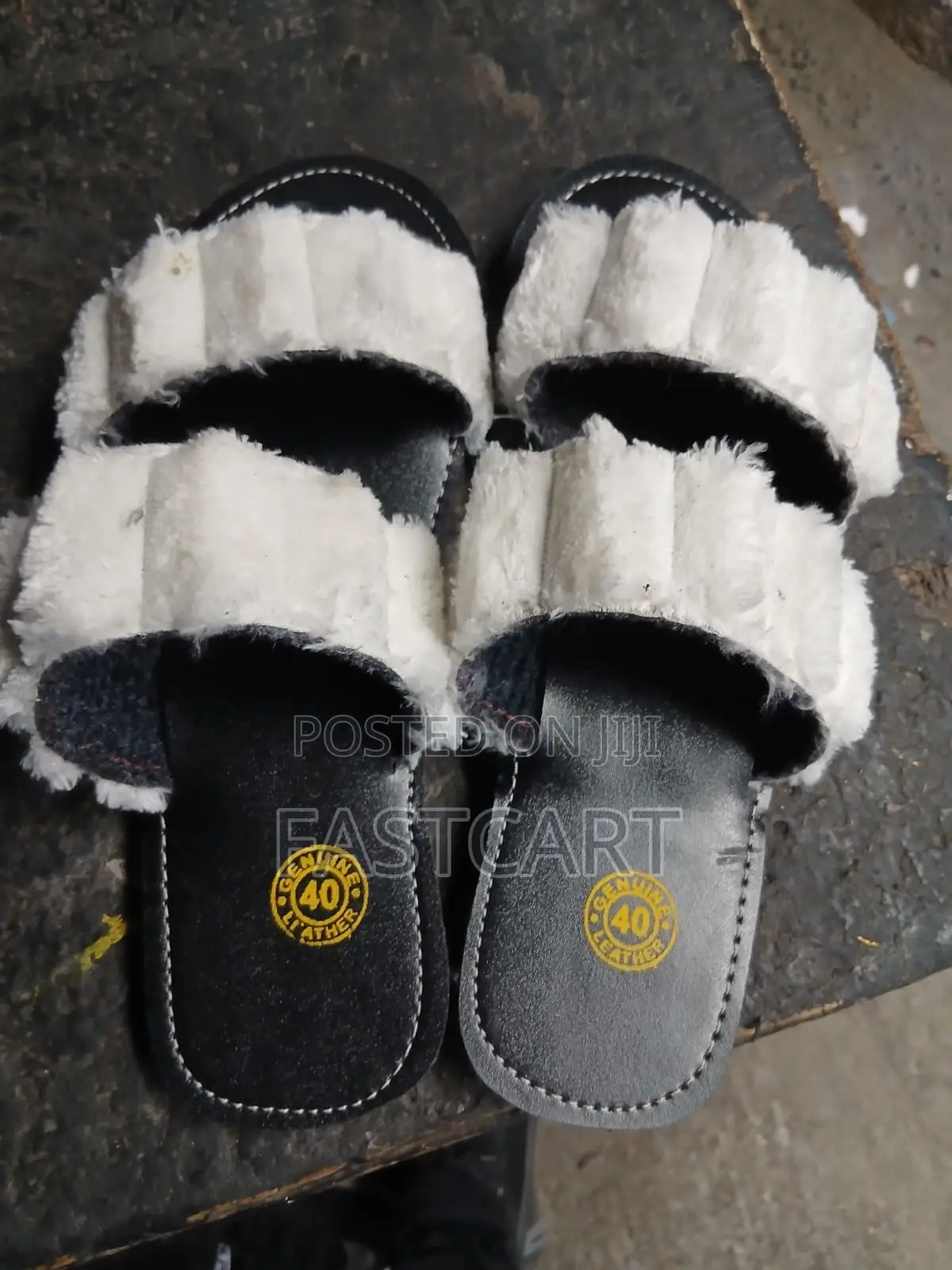 Women's Faux Fur Animal Print Slide Sandals – Flat Comfy