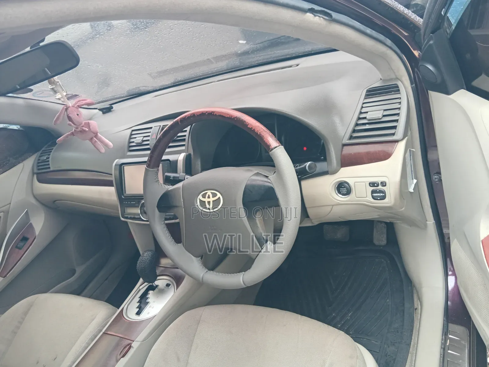 Toyota Premio 2010 Maroon