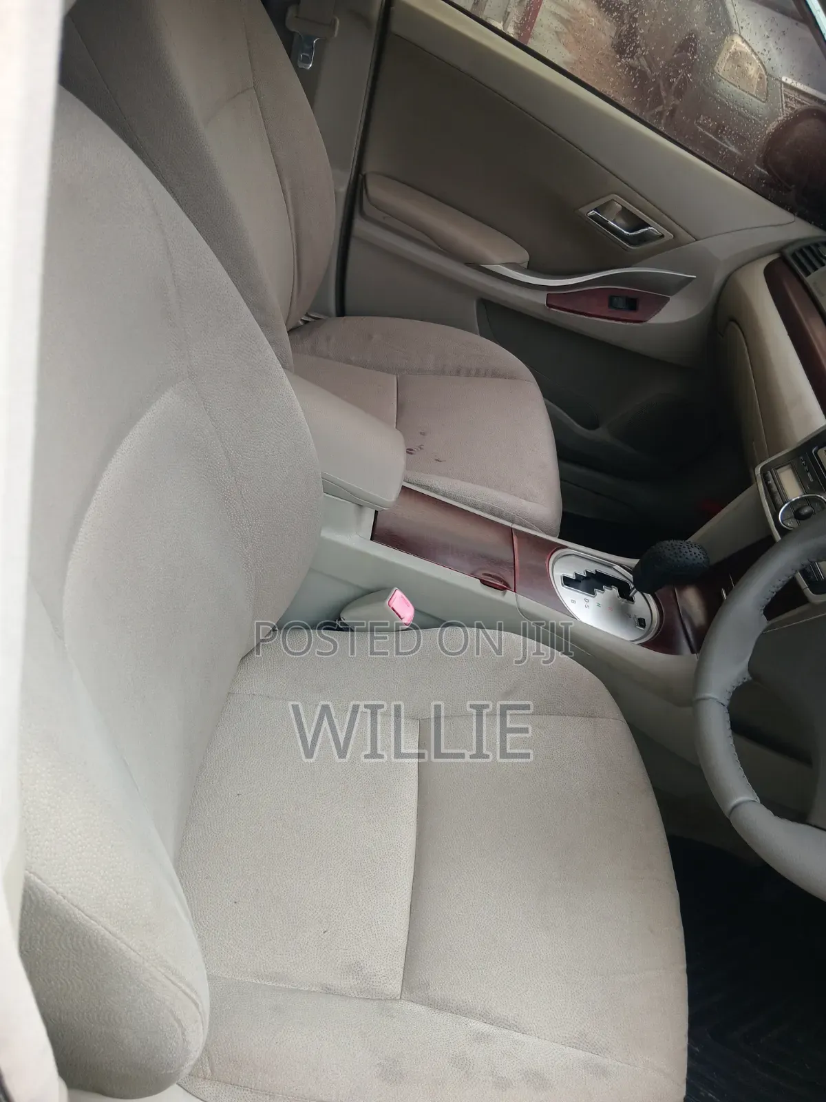 Toyota Premio 2010 Maroon