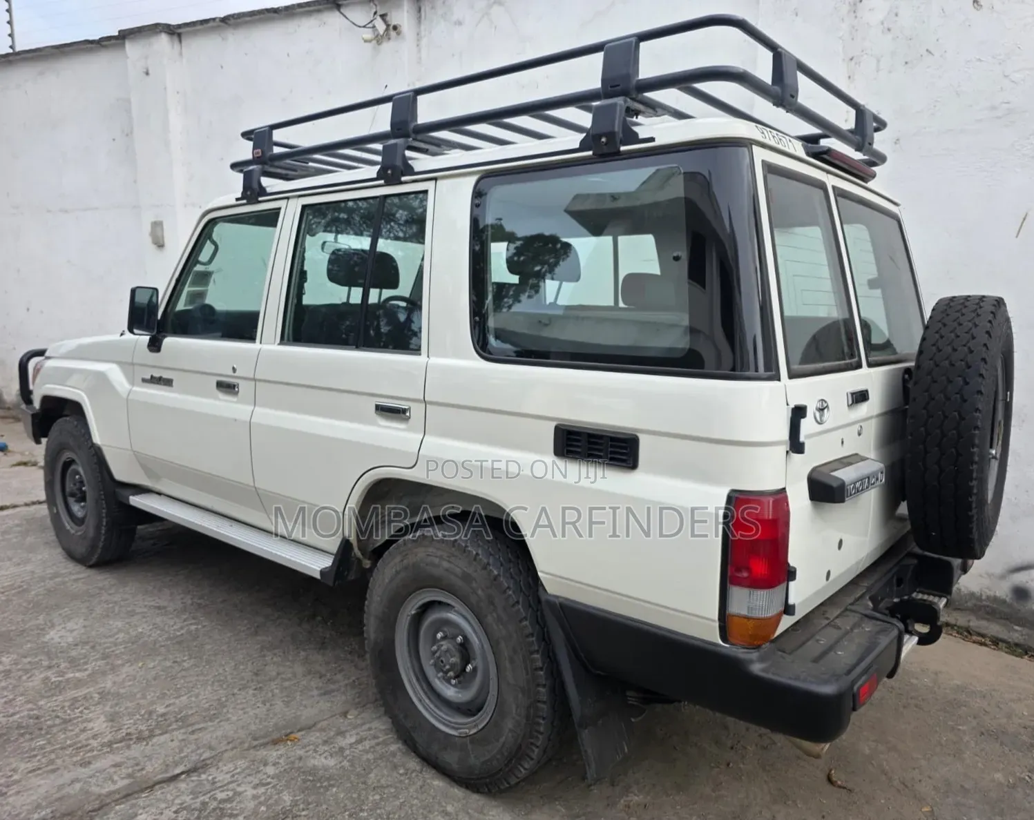 Toyota Land Cruiser 2021 White