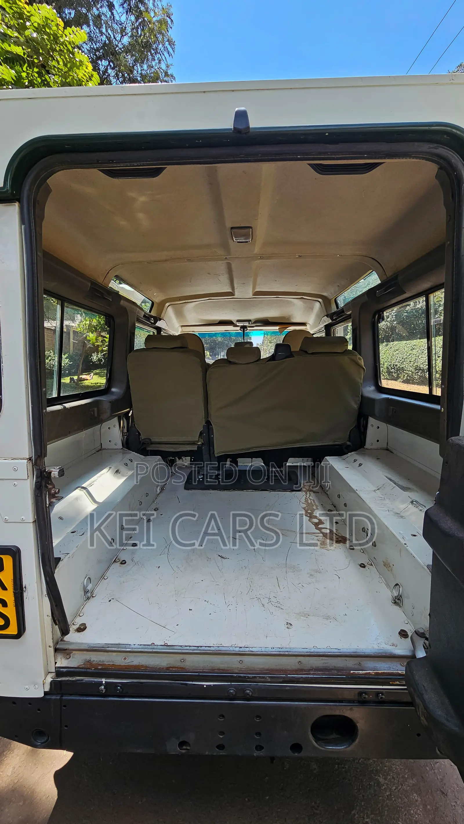 Land Rover Defender Puma 110 2.4 TD 2009 White