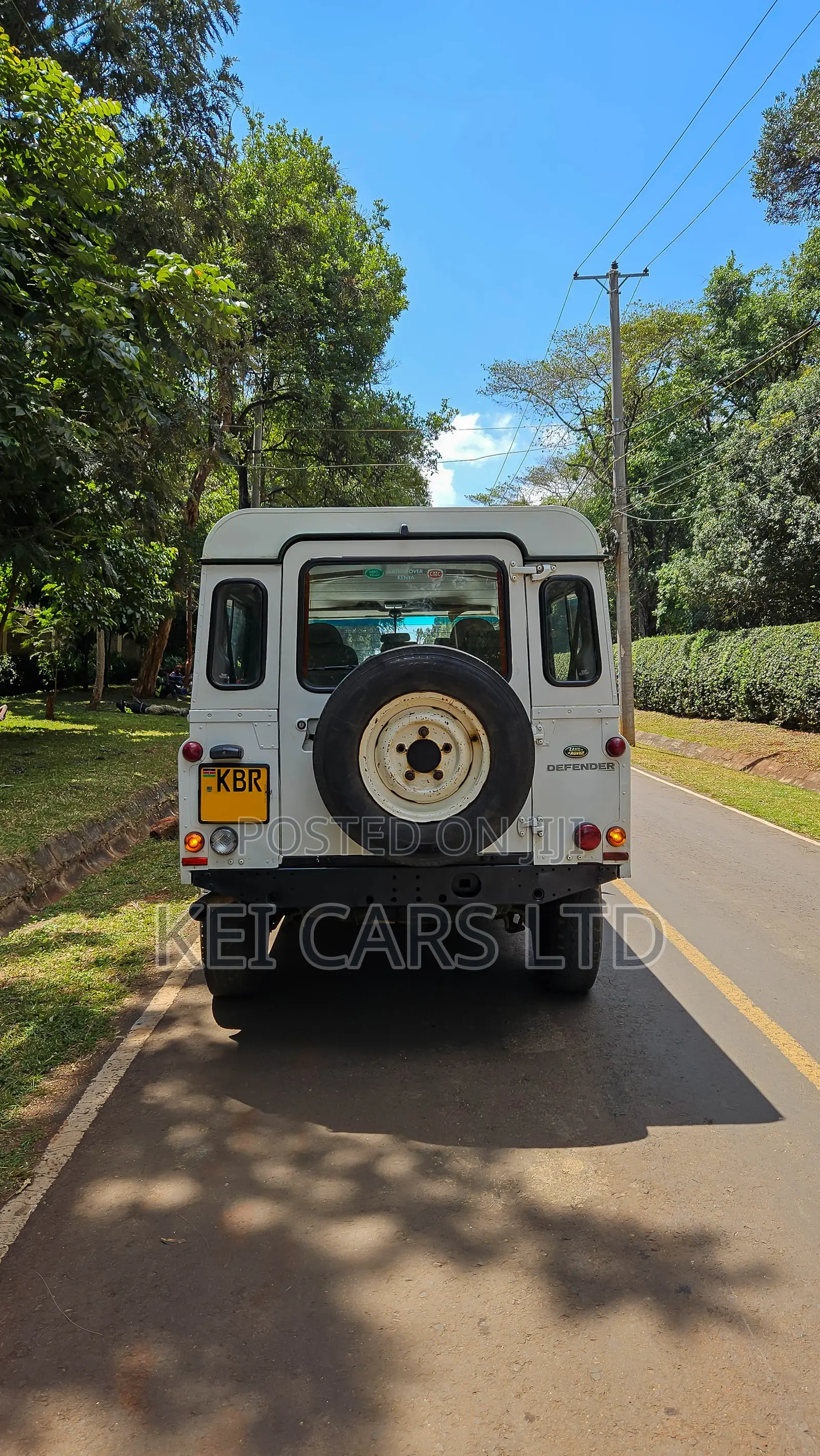 Land Rover Defender Puma 110 2.4 TD 2009 White