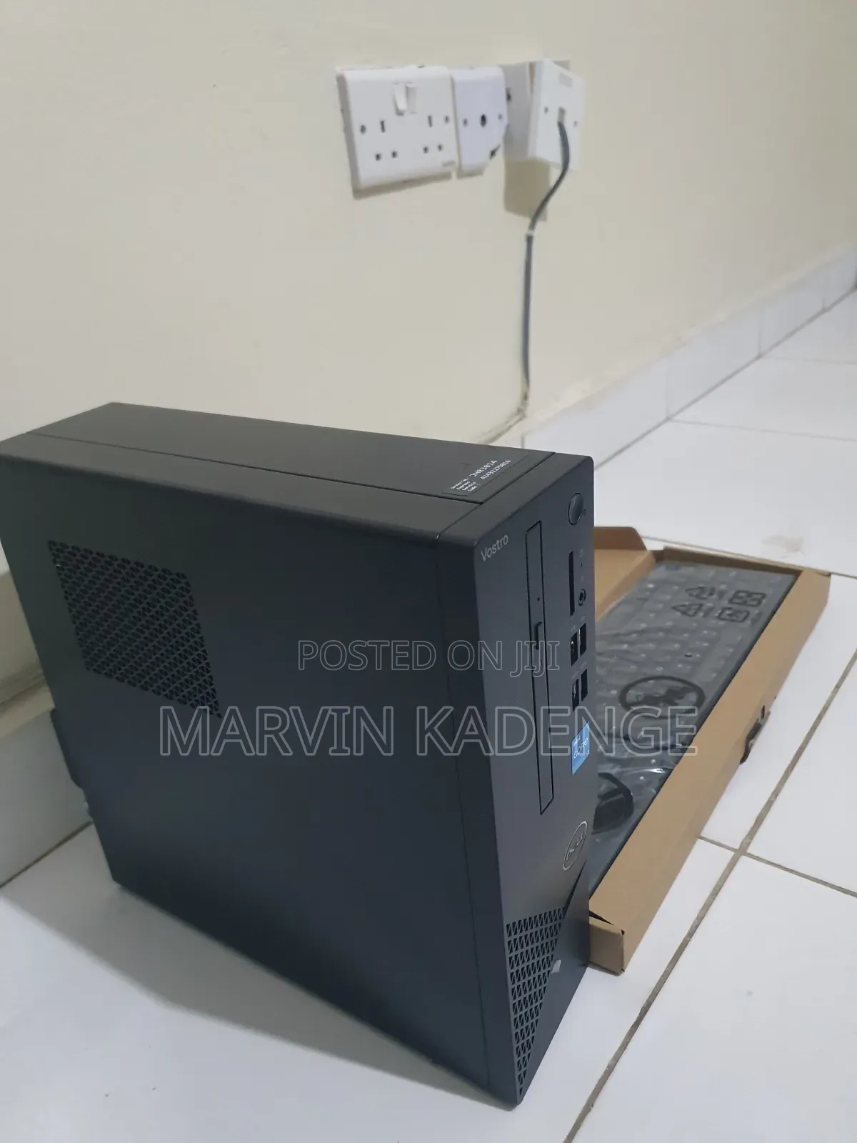 New Desktop Computer Dell Vostro Mini 8GB Intel Core i3 SSD 256GB