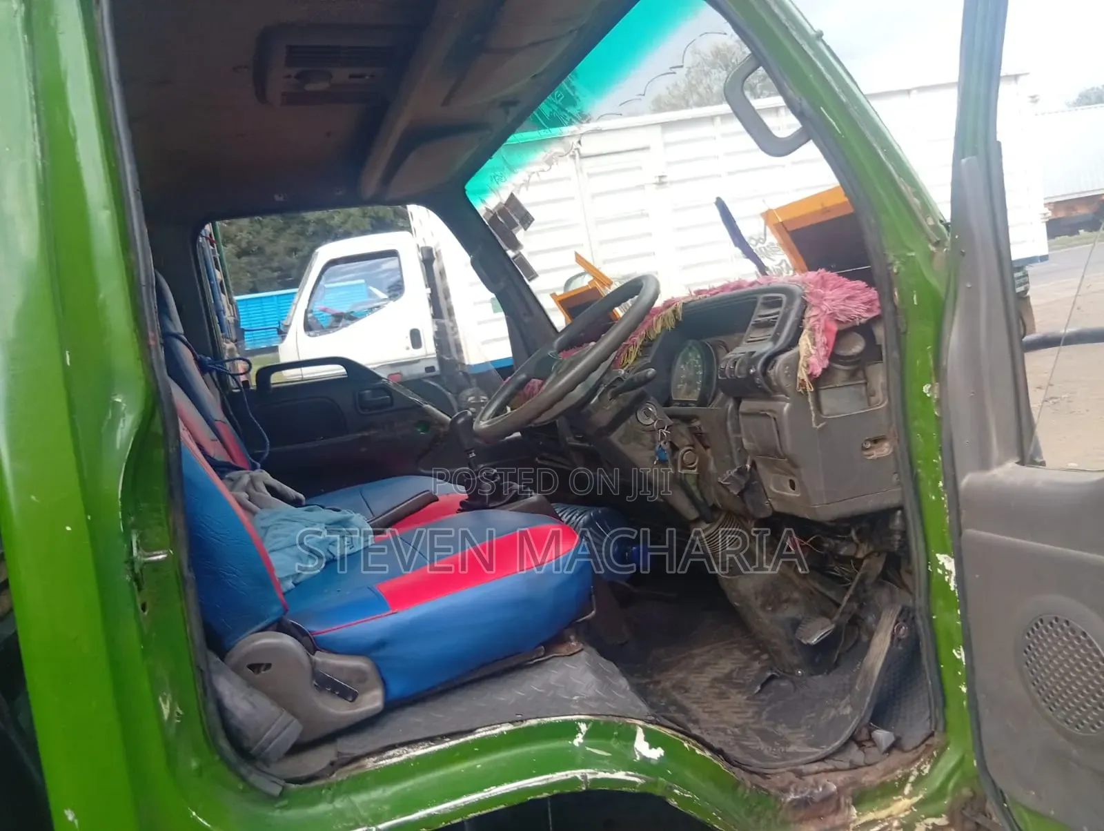 Isuzu NQR 2008 Green