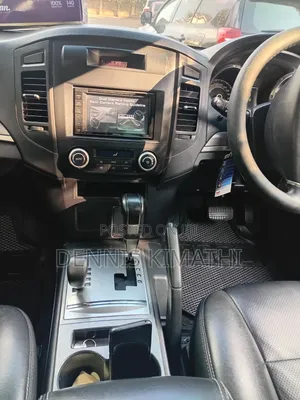 Mitsubishi Pajero 3.0 2011 Black