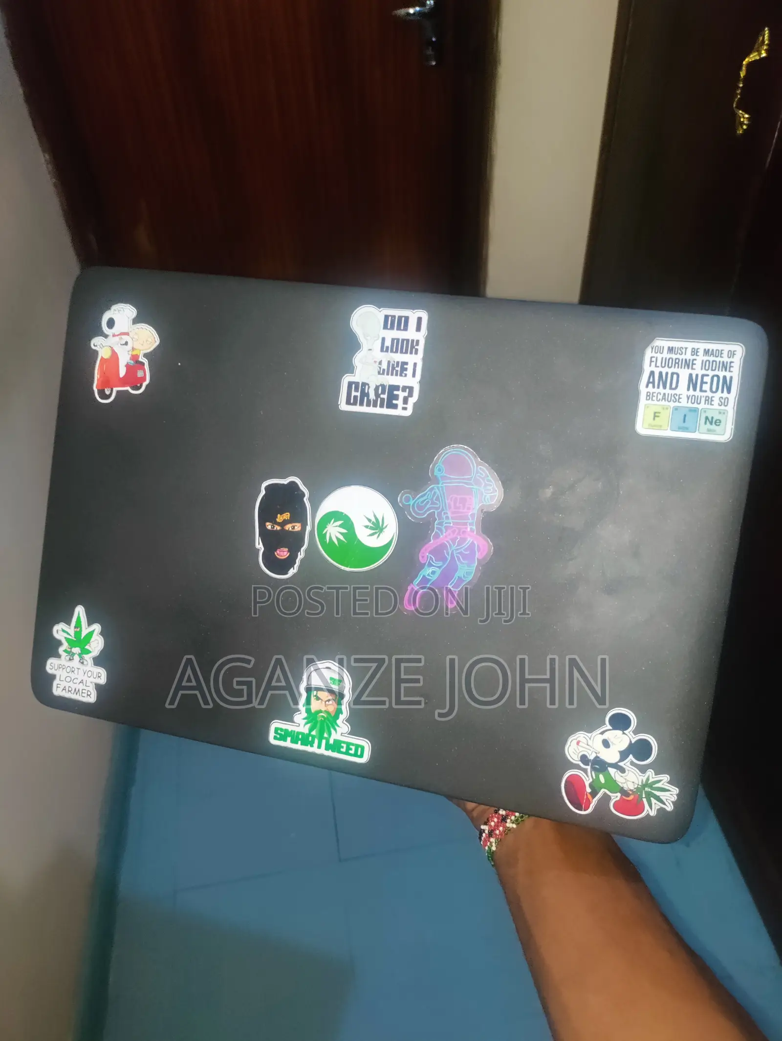Laptop HP 14-dq1088wm 8GB Intel Core i5 HDD 500GB