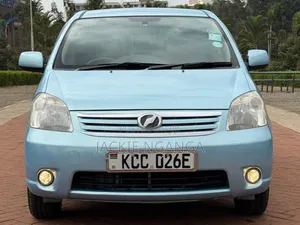 Toyota Raum 2008 Blue