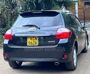 Toyota Auris 2011 Black