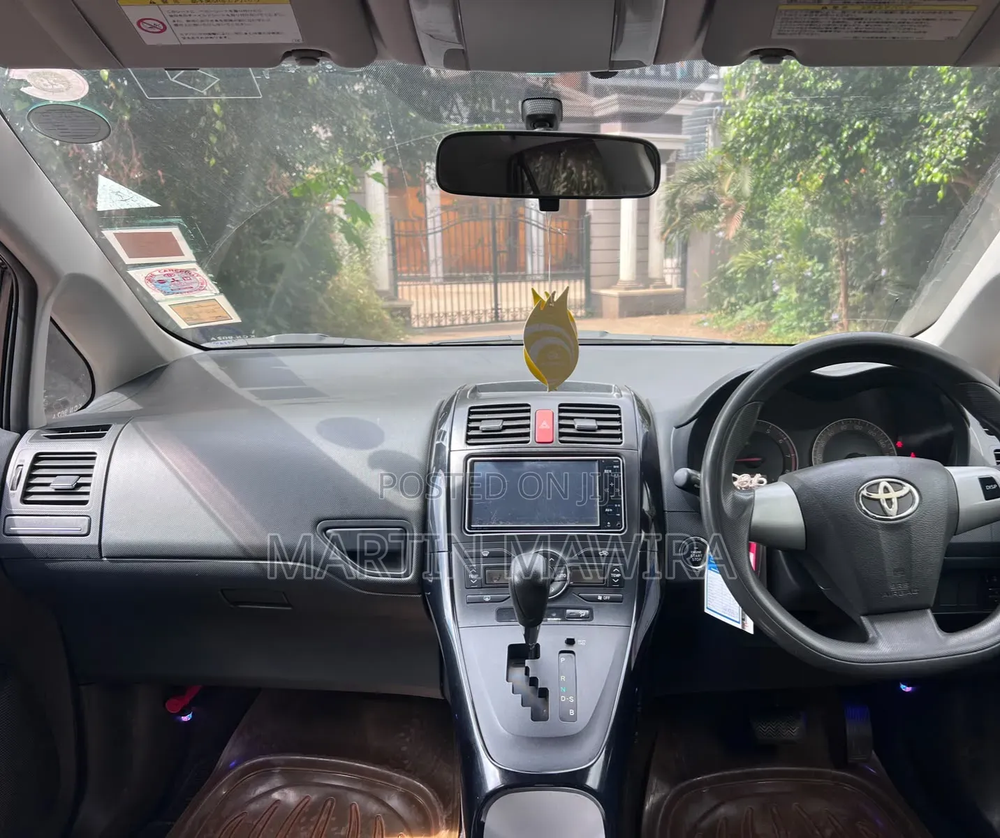 Toyota Auris 2011 Black