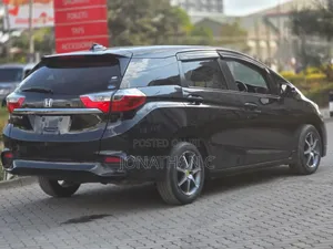 Honda Fit Shuttle 2018 Black